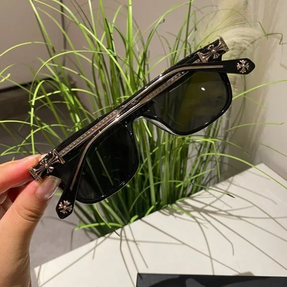 Chrome hearts classical sunglasses chic